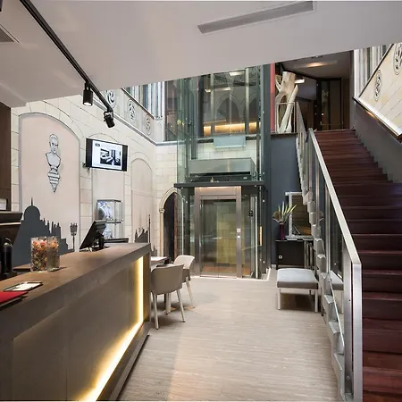 Hotel Catalonia Catedral 4*