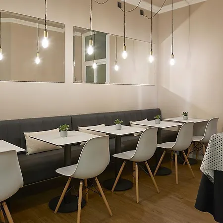 Hostal Central Barcelona Maison d'hôtes 2*