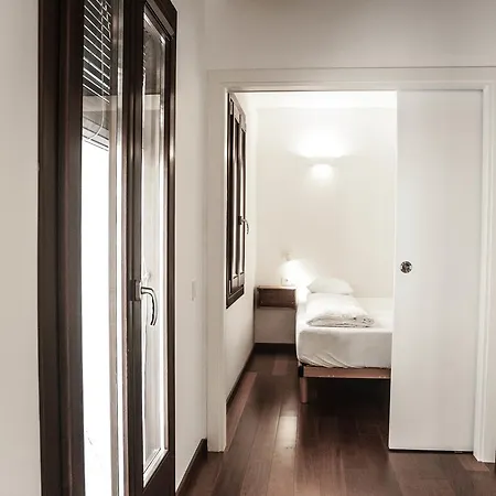 Barcelona Beach Apartments * Barcelona