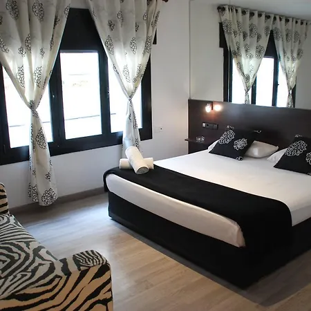 Casita Amarilla 3*