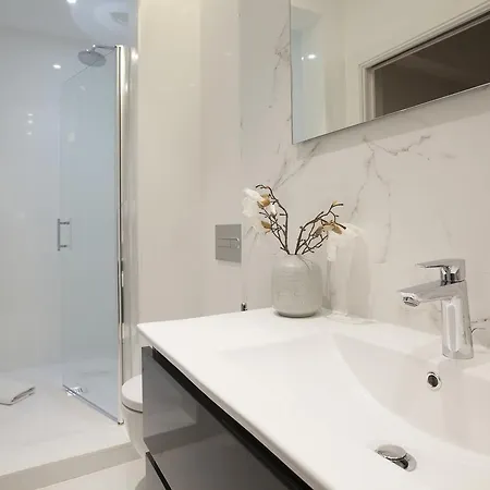 Rent Avenida Diagonal Apartment *