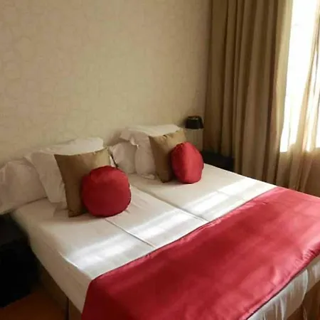 Grandom Hotel apartamentowy 4*