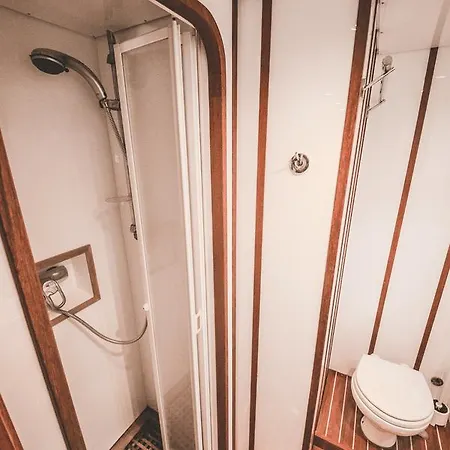 Bateau-hôtel Motor Yacht Boatel