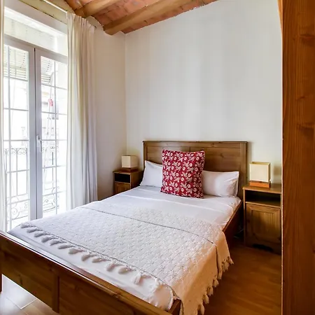 Modern 2 Bedroom In Poble Sec 7 Minutes To Metro * Barcelona