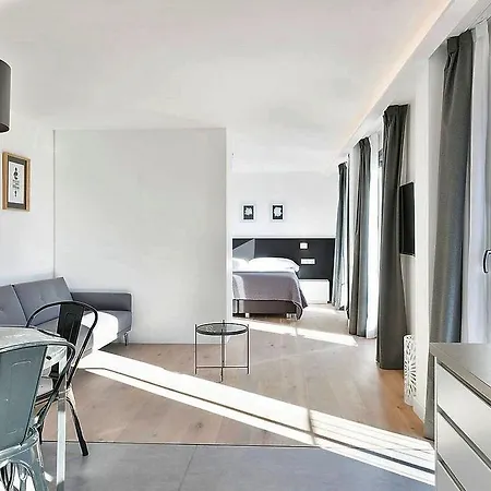Murmuri Mercader Apartahotel