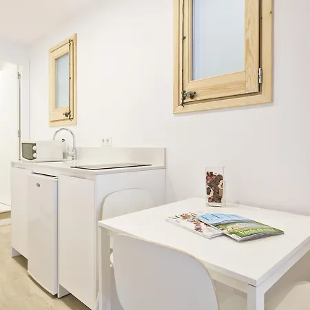 Apart-hotel Bcnstop Sagrada Familia 3*