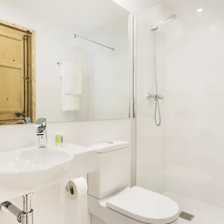 Bcnstop Sagrada Familia Apart-hotel 3*