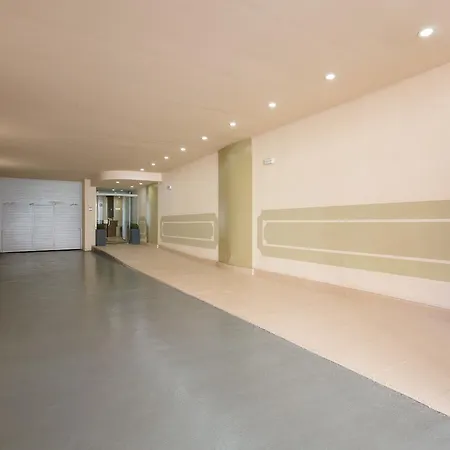 Dv Apartahotel *