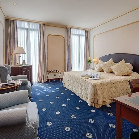 Roger De Lluria Hotel