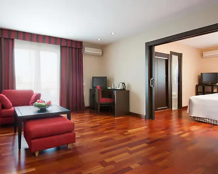 Отель Nh Les Corts 3*