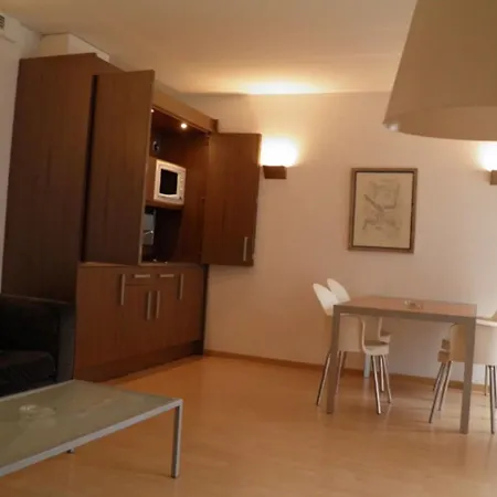 Sant Jordi Fontanella Apartament