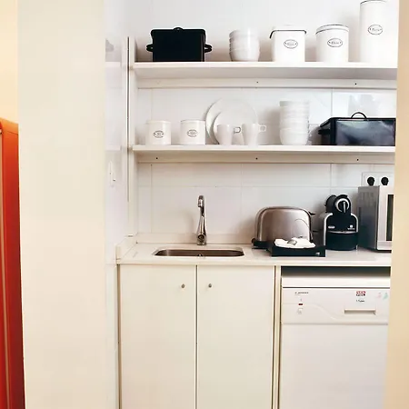 Chic & Basic Tallers Gæstehus