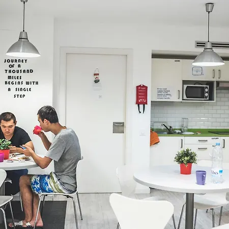 Hostel Rocket Gracia