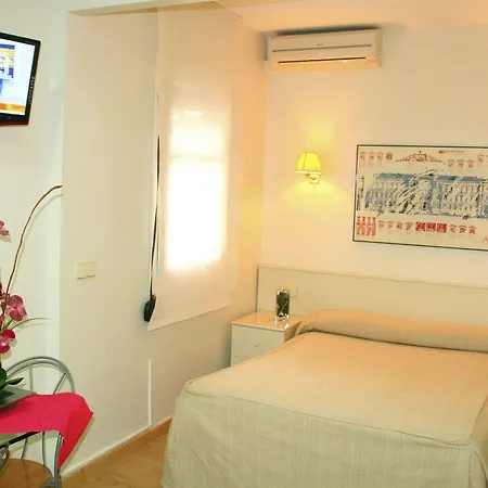Bcnstop Sagrada Familia 3* Barcelona