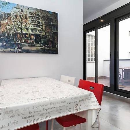 Via Augusta Apartment *