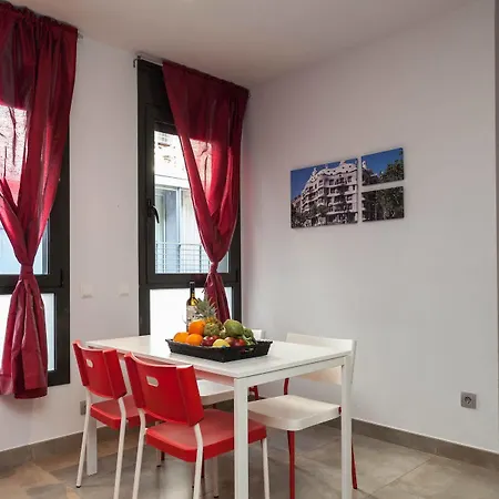 Via Augusta Apartment *