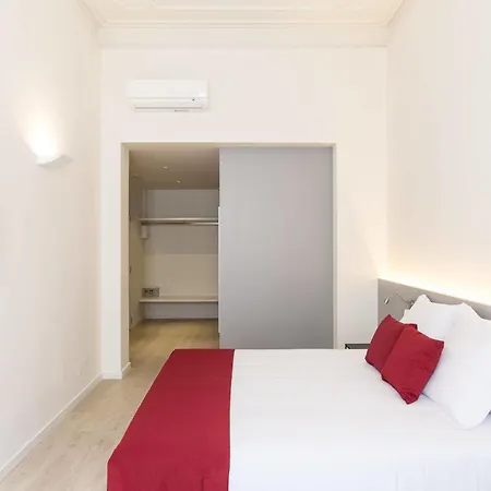 Izaila Plaza Catalunya Guest house 3*