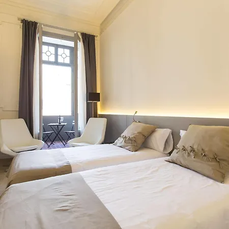 Izaila Plaza Catalunya 3*