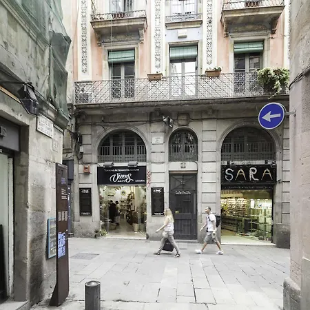 El Call Hotel