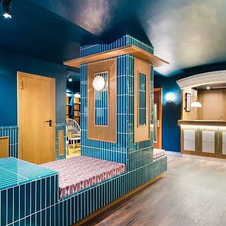 El Call Hotel
