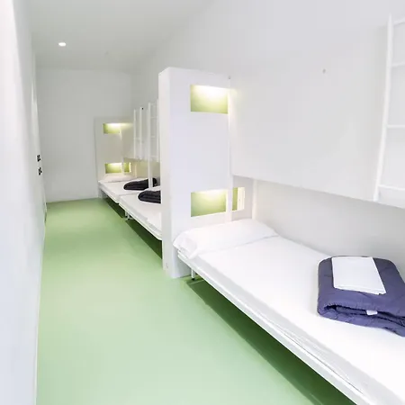Sant Jordi Rock Palace Hostel