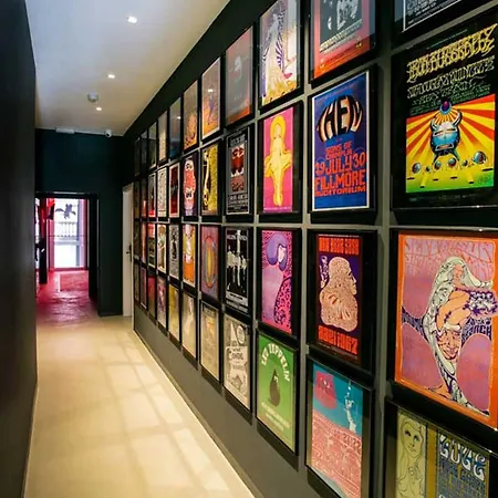 Hostel Sant Jordi Rock Palace
