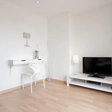 Rent Near Plaza De Cataluña *