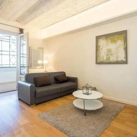 Rent Near Plaza De Cataluña Apartamento