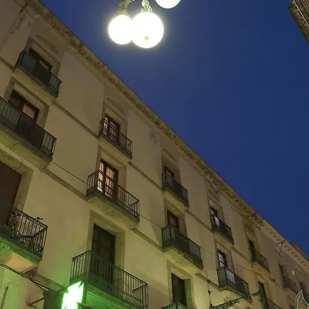 Aspasios Plaza Real Appartamento Barcellona