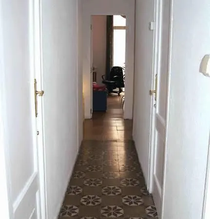 بنسيون أروسا 2*
