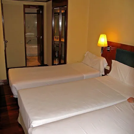 Pedralbes 3* Barcelona