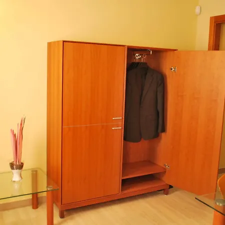 Aparthotel Arago565 2*
