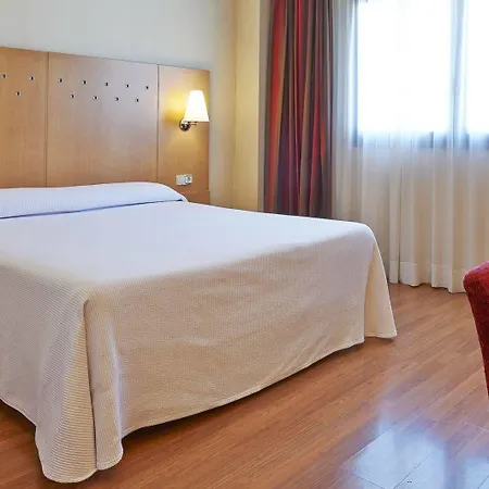 Hotel Catalonia La Maquinista 4*
