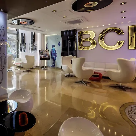 酒店 埃文尼亚罗卡福特酒店 3*