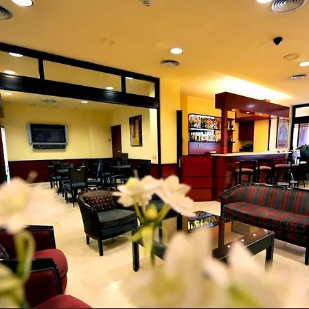 Hotel Glòries 3*