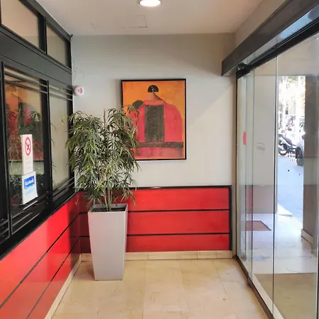 格洛雷耶斯酒店 3*