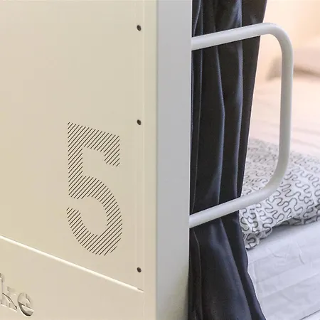 Bed & Bike Hostel *
