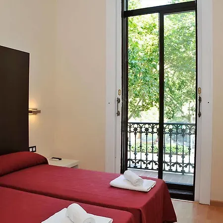 Hotel Center Gran Via *