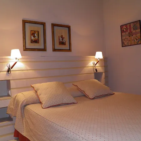 St. Jordi Comtal Apartamento *