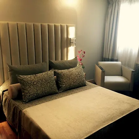 Hotel Sansi
