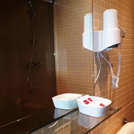 The Hotel 592 - Adults Only Konukevi 3*