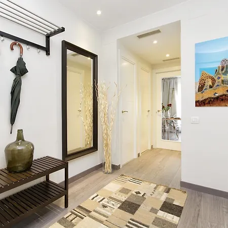 Appartamento Eixample Building By Mercedes Heritage Barcellona