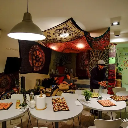 Hostel Rocket Gracia Barselona