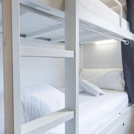 Airhostel Barcelona Airport 24h El Prat de Llobregat