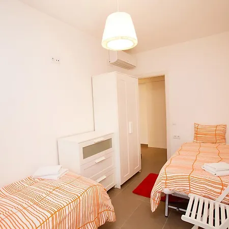 M64 Apca Rent * Barcelona