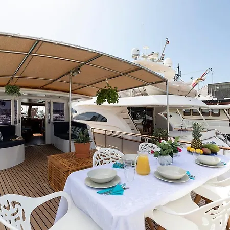 보트호텔 C120 - Charming Boat In Port Forum *