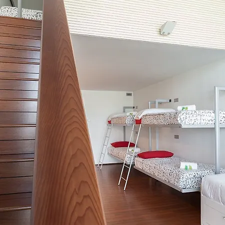 Residencia Deportiva Sercotel Barcelona Sailing Hostal *