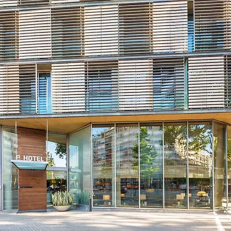 B 3* Barcelona