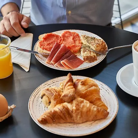 إيبيس بزا جلوريز 22 2* برشلونة