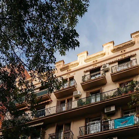 Eixample Sants Estacio * Barcelona
